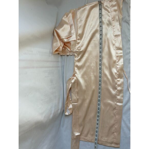 Mother of the Bride NEW Rhinestone Cream Satin Robe Size S/M Kimono Wedding - Picture 10 of 11